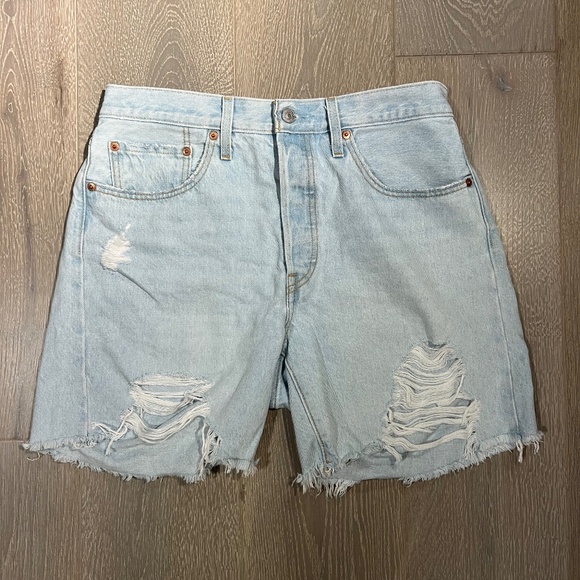 LEVIS women's light denim jean shorts 501 size 30 - Picture 1 of 7